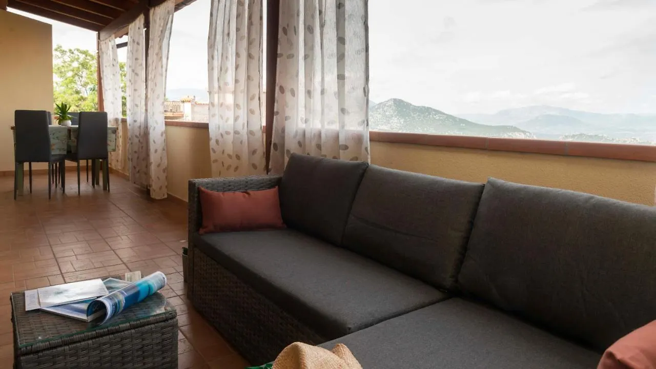 La Terrazza In Centro Dorgali Apartment